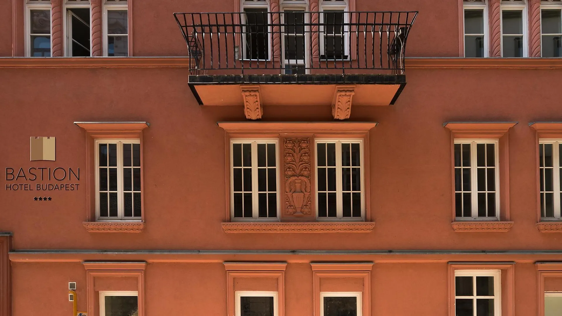 Bastion Hotel Budapest 4*,